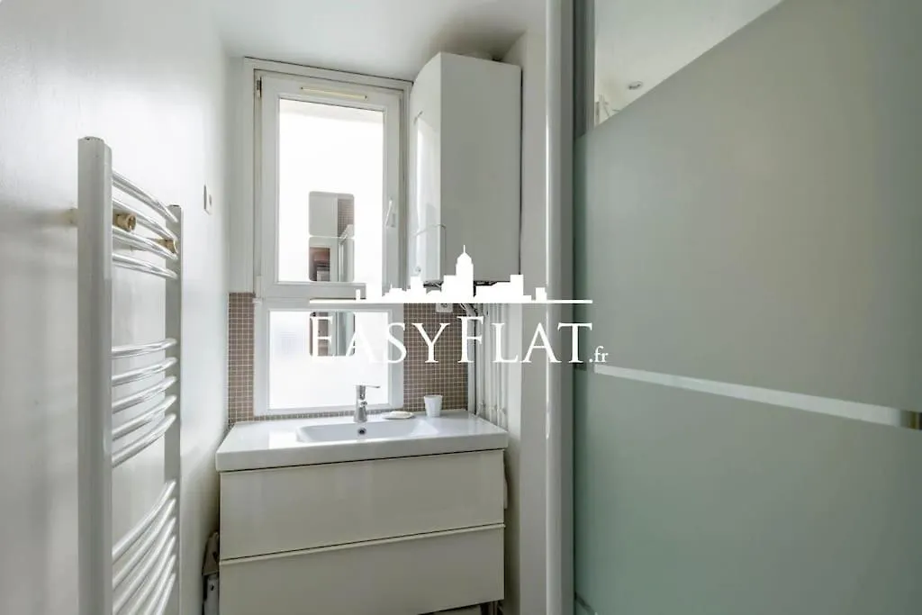 Fully-Equipped Family Apartment, Batignolles, By Easyflat Paris 0*,